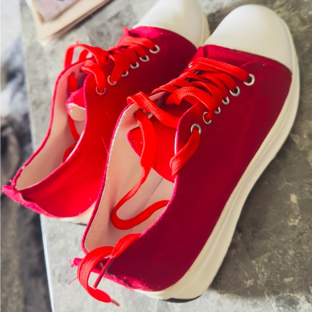 Stylish Red and White Women's Sneakers